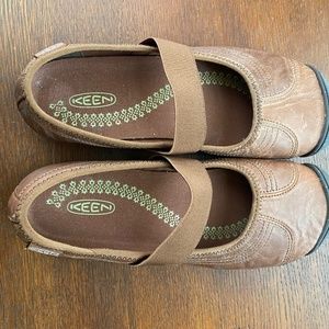 KEEN SIENNA MJ SIZE 10 WOMENS
